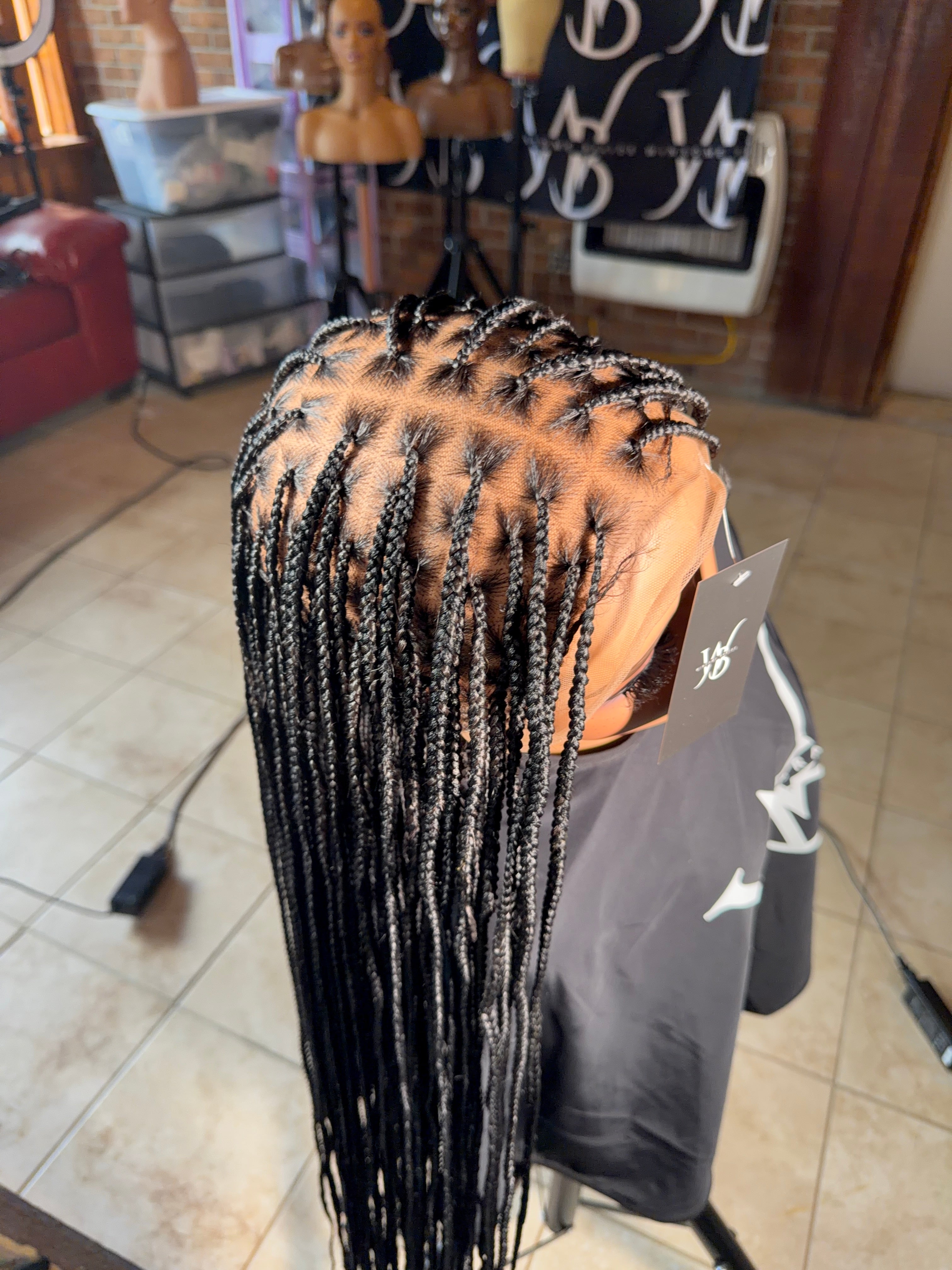 Knotless
